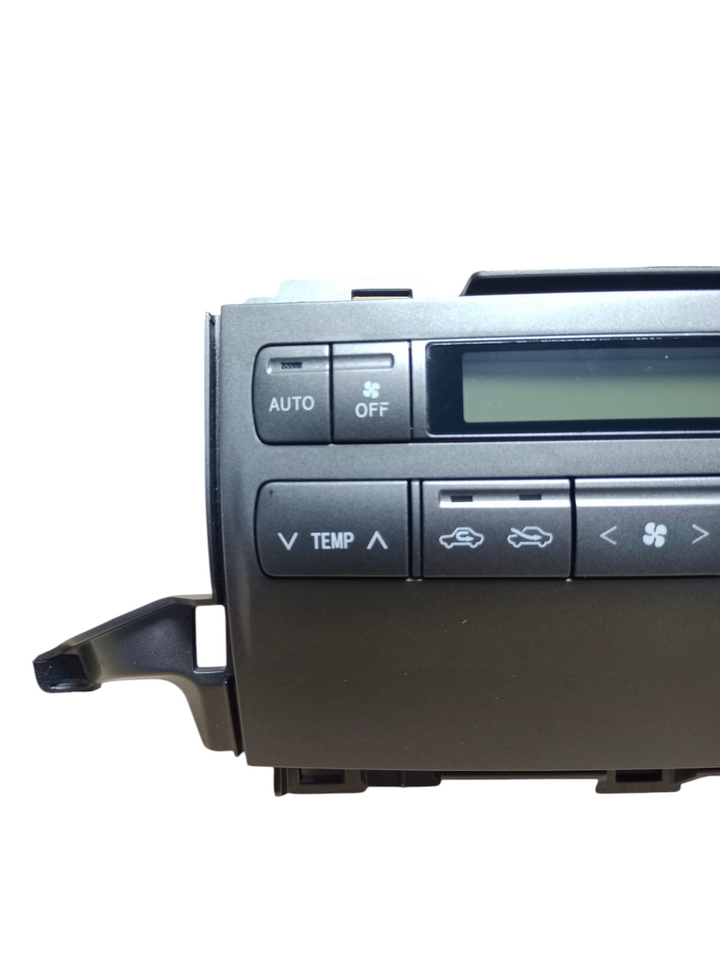 Left-side close-up of Lexus GX470 2008–2009 AC heater control unit model 88650-60773 SKU CR-4422, focusing on V/TEMP and fan controls.
