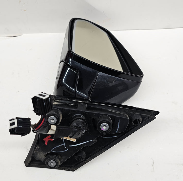 Wiring and connector details for 2010–2016 Cadillac SRX heated driver mirror OEM 22847449