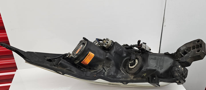 Rear connector and housing of RH xenon headlamp for 2015–2017 Subaru Outback