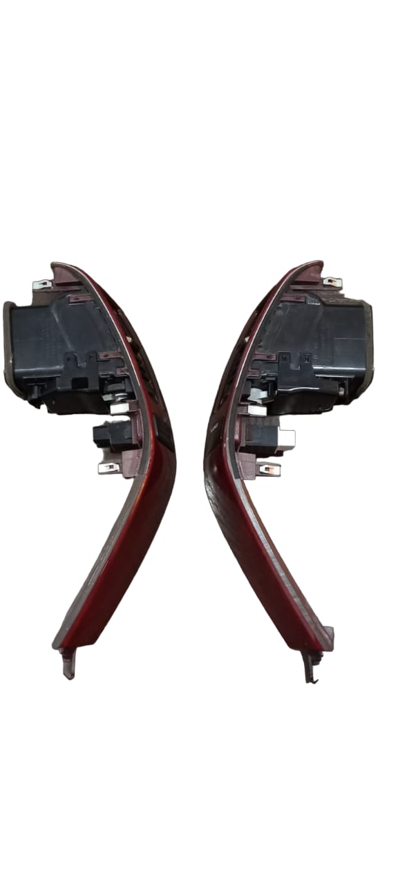 Side rear view of Lexus GX470 air vent panels model numbers 55474-60110 and 55475-60110, showing depth, wiring sockets, and connector ports.